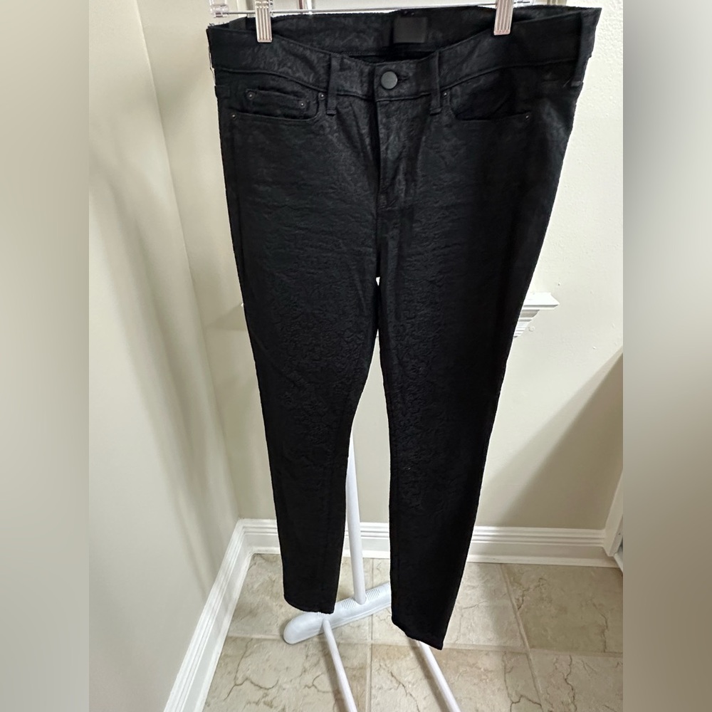 Vince Elegant Black Skinny Denim with detail, 32 or size 12